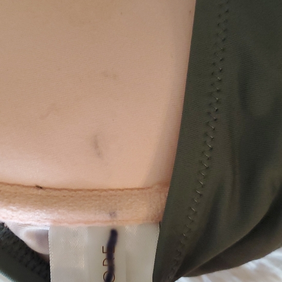 Shade & Shore Olive Green Bikini Top | 34D - Picture 10 of 10